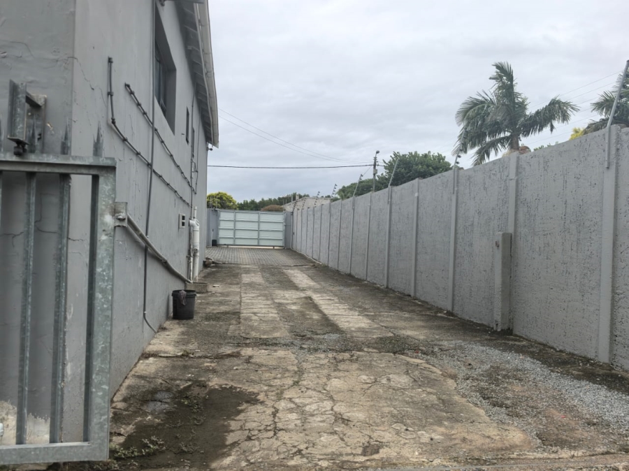 Commercial Property for Sale in Vincent Eastern Cape